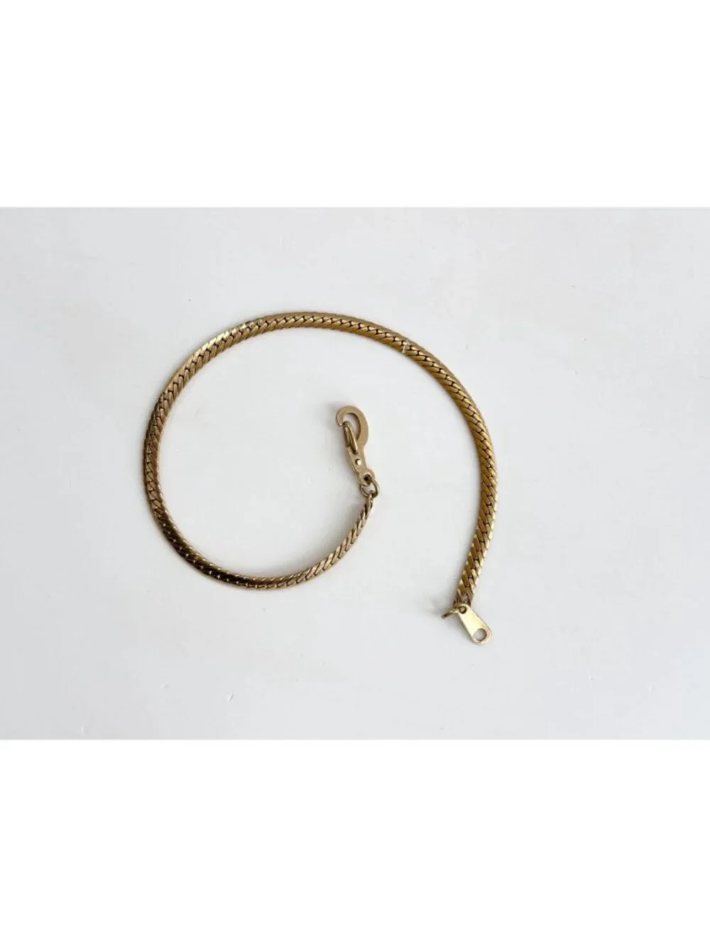 Gold Toned Herringbone Chain Minimalist 80's Vintage Bracelet